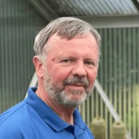 Dr. Thomas Engel
